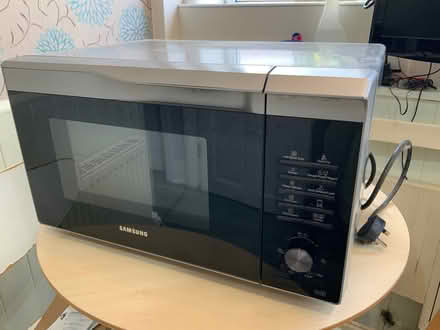 Photo of free Samsung Microwave combi oven - FAULTY (Southport PR8) #1