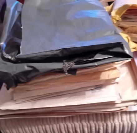 Photo of free jiffy bags and envelopes all different sizes (Old Harlow CM17) #1