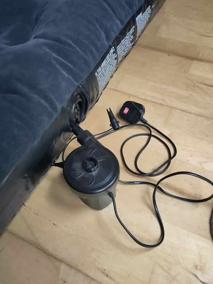Photo of free King size air bed (Bruntsfield EH3) #3