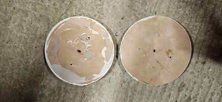 Photo of free Art Deco Plaster Ceiling Rose (Stanford in the Vale SN7) #2