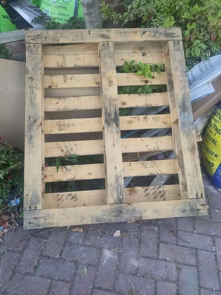 Photo of free Wooden pallet (Greenhill HA1) #1
