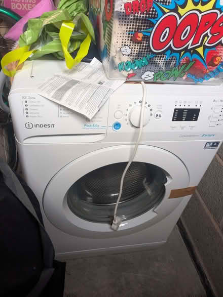 Photo of free washing machine (Stroud GL10) #1