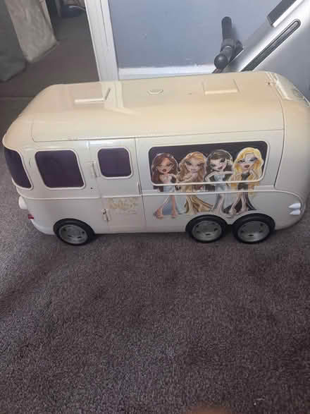 Photo of free Bratz The Movie Party Bus 2007 (Alford LN13) #1