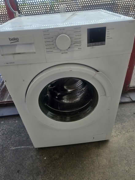Photo of free Washing Machine (SE1) #3