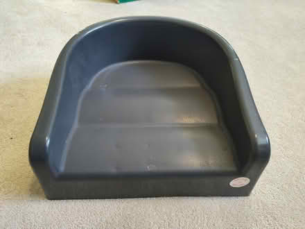 Photo of free Booster Seat (West Etobicoke (bloor/427)) #1