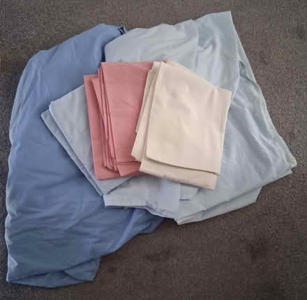 Photo of free King size fitted sheets (Portchester PO16) #1