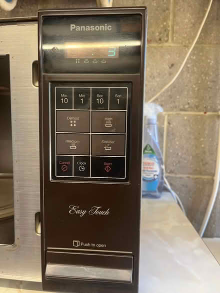 Photo of free microwave oven (Lower Earley RG6) #3