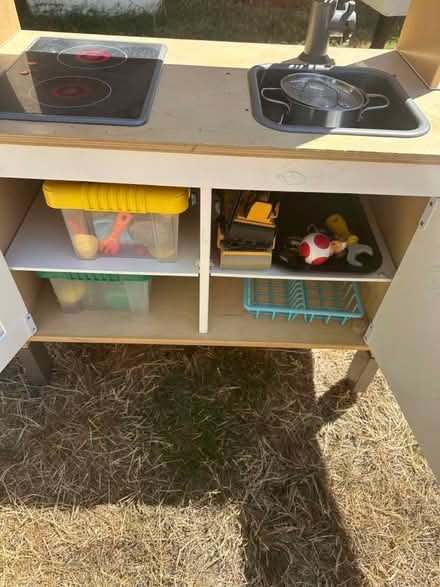 Photo of free Play kitchen (Calvert mk18 2fs) #2