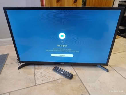 Photo of free Samsung flat screen tv (Dursley GL11) #1
