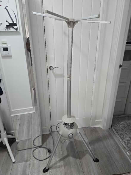 Photo of free Lakeland Drying Pod (Copthorne RH10) #4