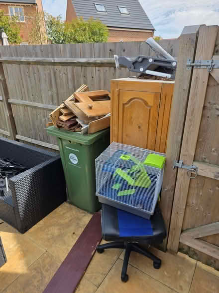 Photo of free All different stuff (Green End MK45) #1