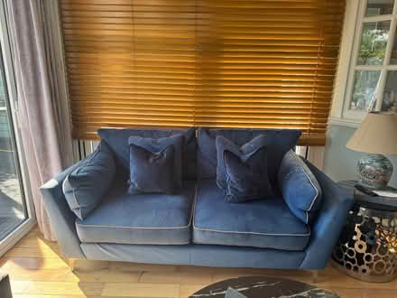 Photo of free Leather sofa set and velvet sofa (Woodlands Park KT22) #4