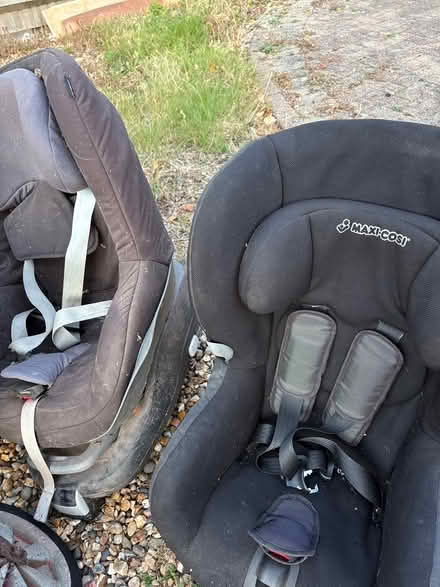 Photo of free Child car seats (South Croydon CR2) #1
