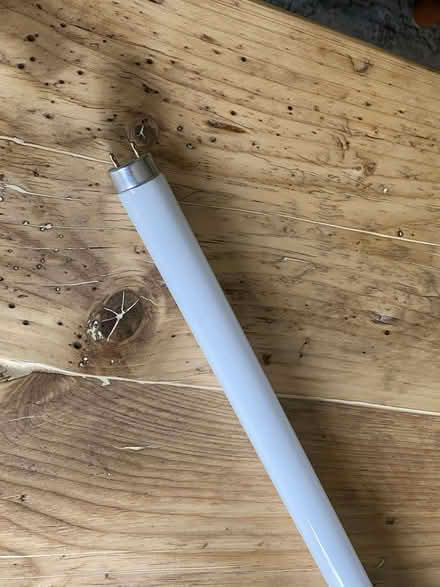 Photo of free T8 Fluorescent Tube (Chandler's Ford SO53) #2