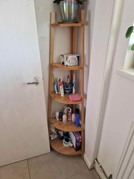 Photo of free Oak console table and corner (Sy13px) #1