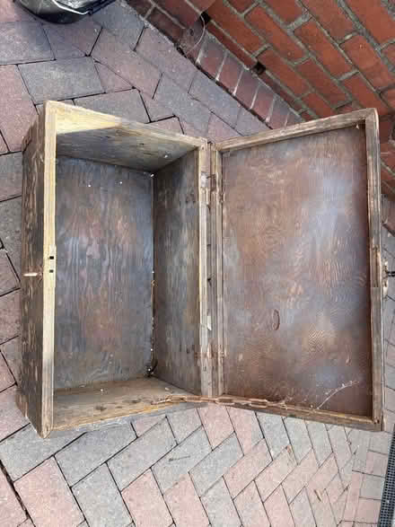 Photo of free Dusty rusty wooden chest (lockable) (Tinshill LS16) #2