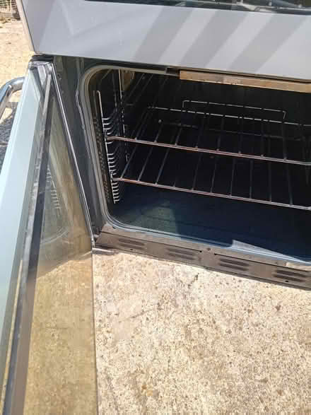 Photo of free Stoves Newhome gas cooker (Buriton GU31) #4