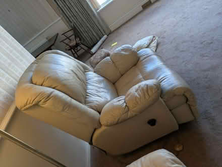 Photo of free Cream leather recliner (Ulverley Green B92) #4