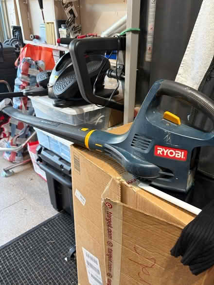 Photo of free Small blower (Riverdale) #1