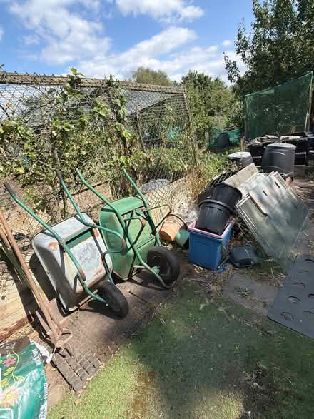 Photo of free Garden stuff (Hyde SK14) #1