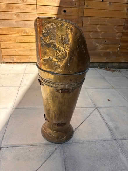 Photo of free Brass settle (UpperHale GU9) #1