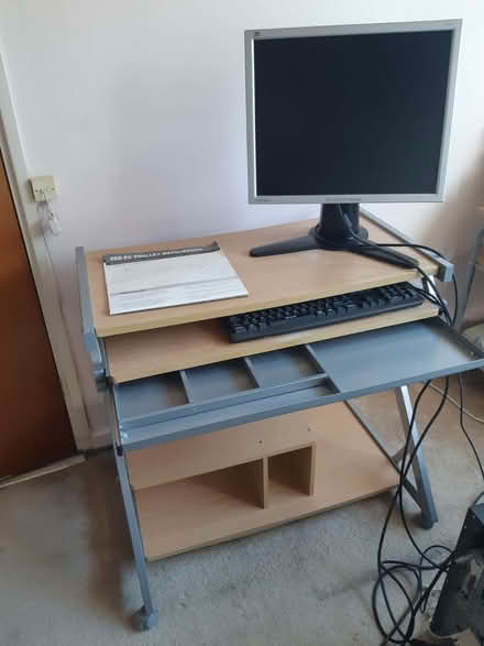 Photo of free Computer Workstation (Kidlington OX5) #2