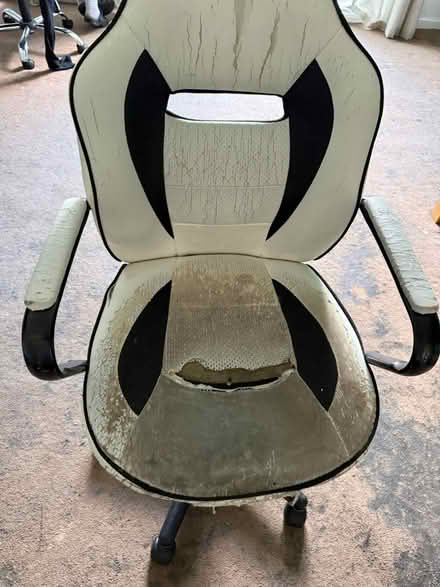 Photo of free Chair very used condition (MK6 Peartree Bridge) #2