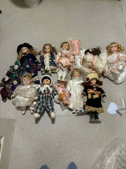 Photo of free Porcelain dolls (Banbury ox16) #1