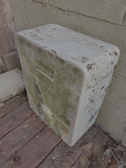 Photo of free Reclaimed Belfast sink (Westwood / Royal Doulton) (Tutnalls GL15) #2