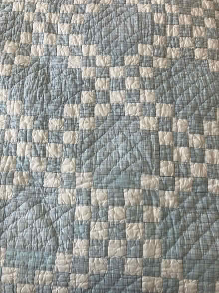 Photo of free Kingsize bedspread 240x240 (W5) #1