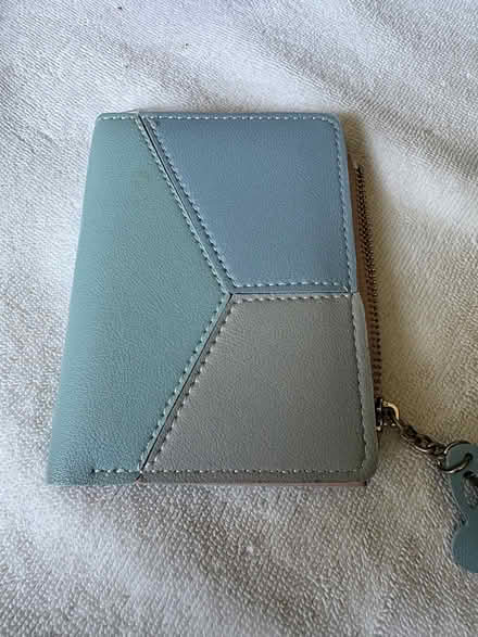Photo of free Small wallet (L5L 5P5) #1