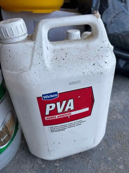 Photo of free PVA glue and Wood deck cleaner (Sidcup DA14) #1
