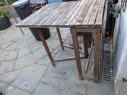 Photo of free Garden table and 2 chairs (Aldrington BN3) #3