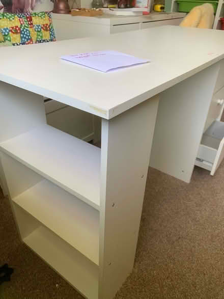 Photo of free Kids desk (Northchurch HP4) #1