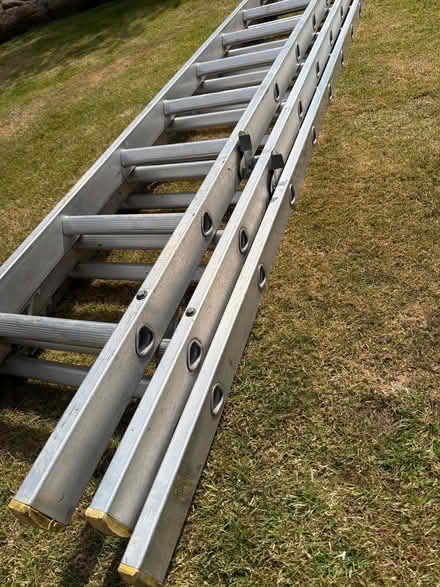 Photo of free Triple Extension Ladder extends to 5.5 m (Sandygate S10) #2