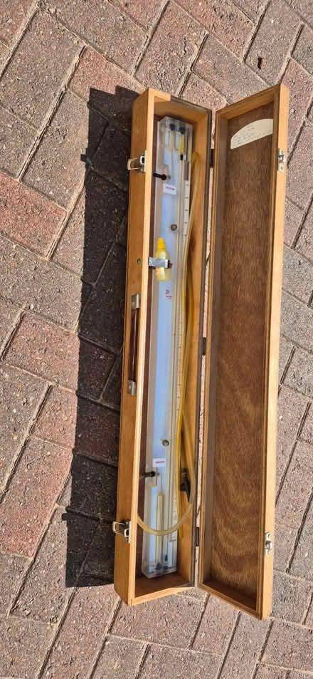 Photo of free manometer / water guage (Humphrey's End GL5) #1