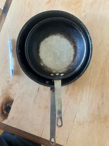 Photo of free 2 pans (Maple Leaf) #1