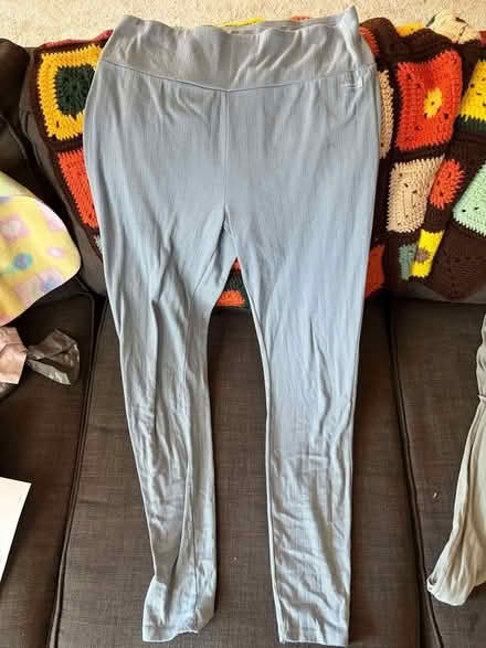 Photo of free woman’s clothing (frederick) #4