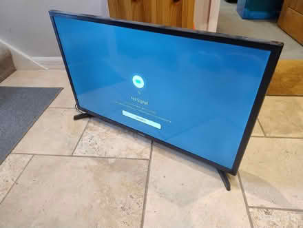 Photo of free Samsung flat screen tv (Dursley GL11) #2