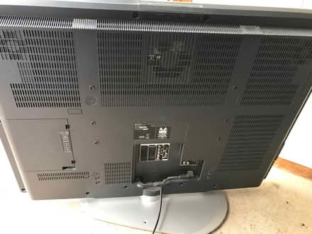 Photo of free TV Sony Bravia 40" (Sockbridge CA10) #2