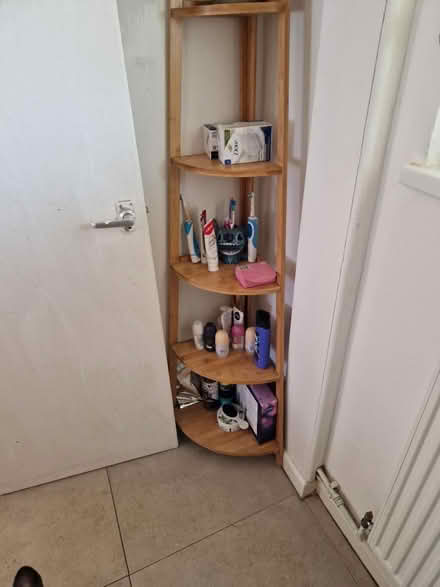 Photo of free Oak console table and corner (Sy13px) #2