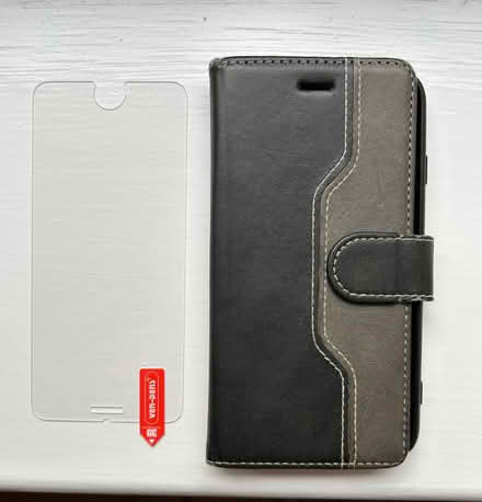 Photo of free Leather iPhone SE case and screen protector (Willerby HU10) #1