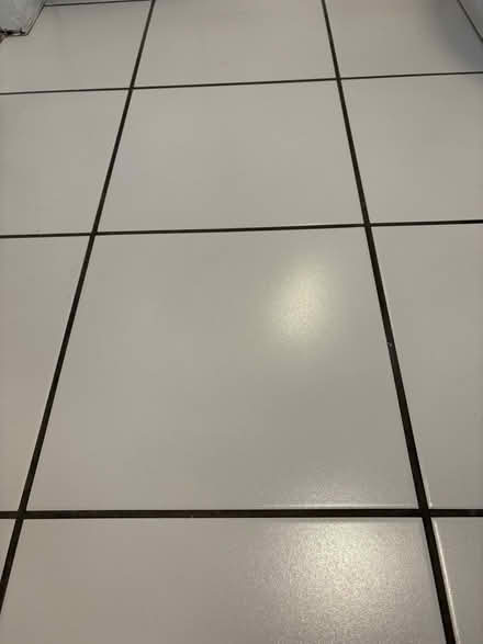 Photo of free Porcellanosa white tiles (Marlow SL7) #4