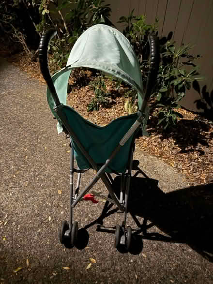 Photo of free Small child’s collapsible stroller (1075 Valencia Avenue) #4