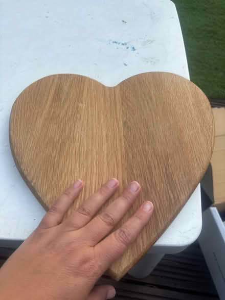 Photo of free Woden chopping board (KT9 Chessington) #1