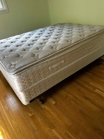 Photo of free Sealy Posture-pedic Double Bed (Cranbury area of Norwalk, CT) #1