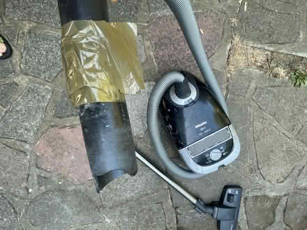 Photo of free Miele vacuum cleaner (Crystal Palace SE19) #3