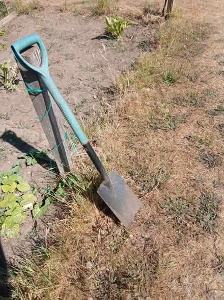 Photo of free Metal handled spade (Southbourne BH6) #1