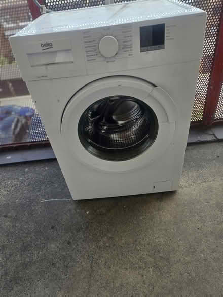 Photo of free Washing Machine (SE1) #2