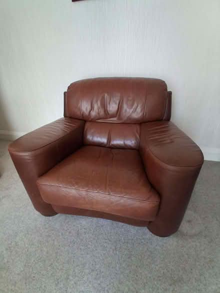 Photo of free 1 outsize 3-seater sofa (it seats 4) and 1 matching chair. (Walsall WS9) #1